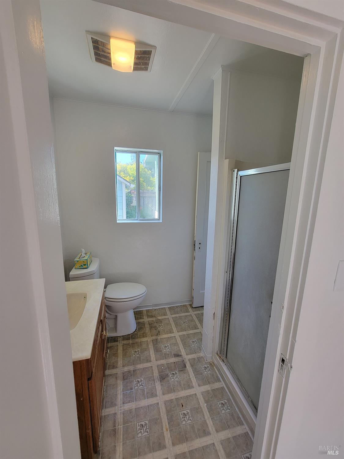 Detail Gallery Image 8 of 17 For 114 W Third St, Cloverdale,  CA 95425 - 2 Beds | 1 Baths