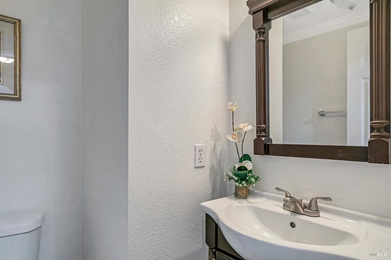 Detail Gallery Image 33 of 50 For 5342 Chenin Blanc Pl, Vallejo,  CA 94591 - 4 Beds | 2/1 Baths