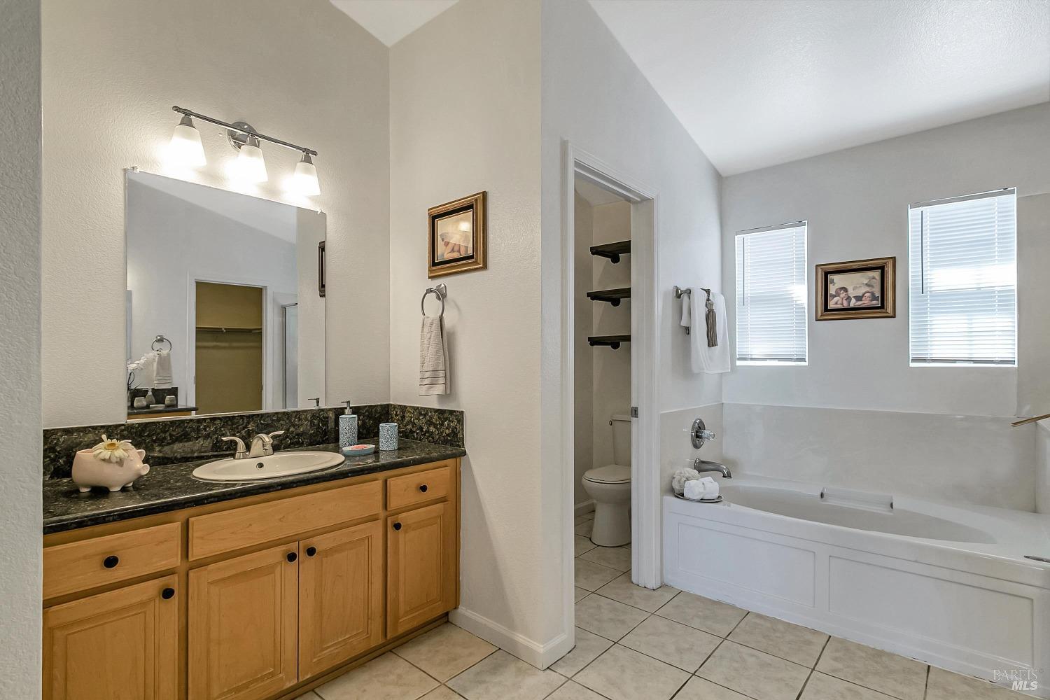 Detail Gallery Image 37 of 50 For 5342 Chenin Blanc Pl, Vallejo,  CA 94591 - 4 Beds | 2/1 Baths