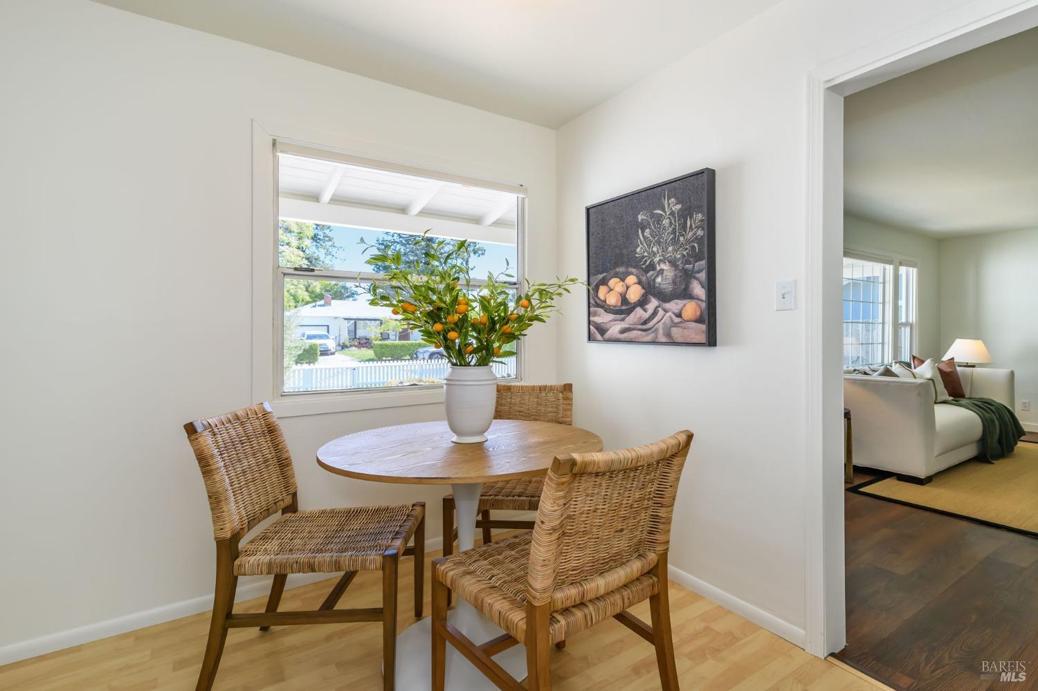 Detail Gallery Image 10 of 35 For 34 Vallejo St, Petaluma,  CA 94952 - 2 Beds | 1 Baths