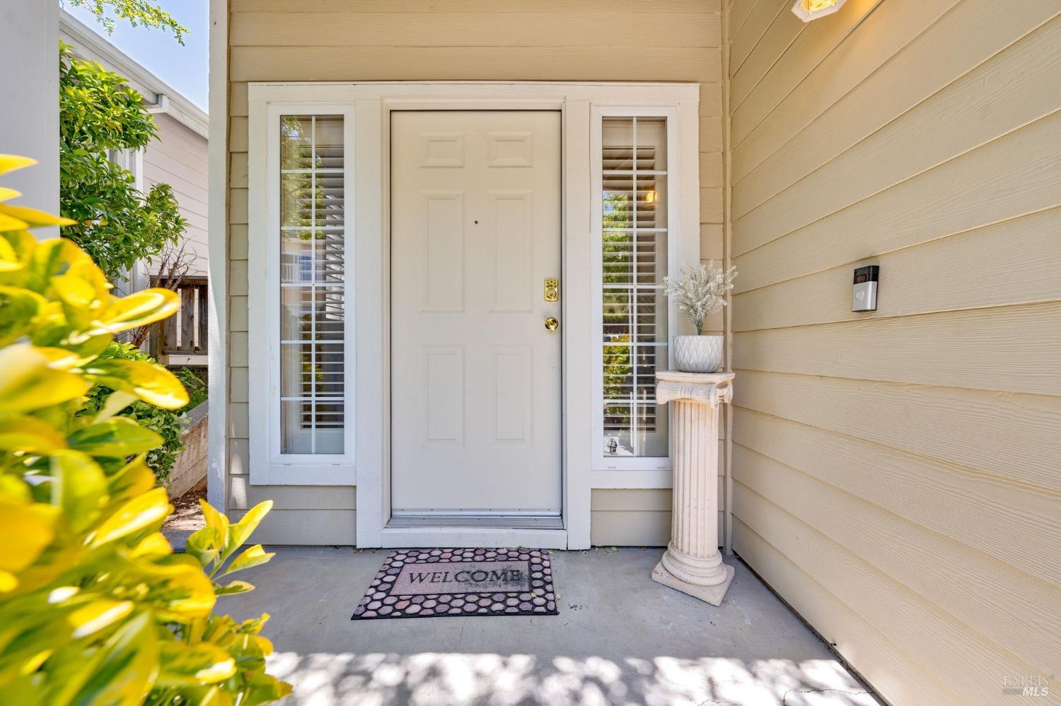 Detail Gallery Image 4 of 61 For 368 Sterling Way, San Rafael,  CA 94903 - 3 Beds | 2/1 Baths