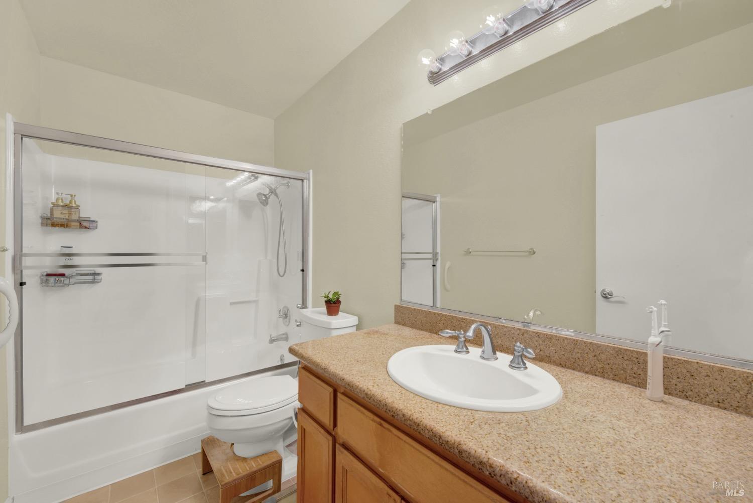 Detail Gallery Image 15 of 27 For 2915 N Texas St #213,  Fairfield,  CA 94533 - 2 Beds | 1 Baths