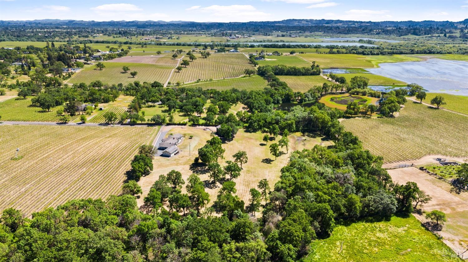 Detail Gallery Image 59 of 83 For 1781 Olivet Rd, Santa Rosa,  CA 95401 - 6 Beds | 4/1 Baths