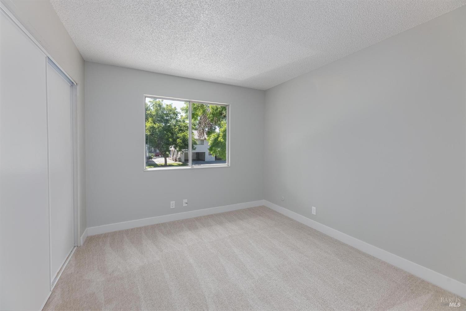 Detail Gallery Image 13 of 26 For 131 Del Rio Ct #4,  Vacaville,  CA 95687 - 2 Beds | 1 Baths