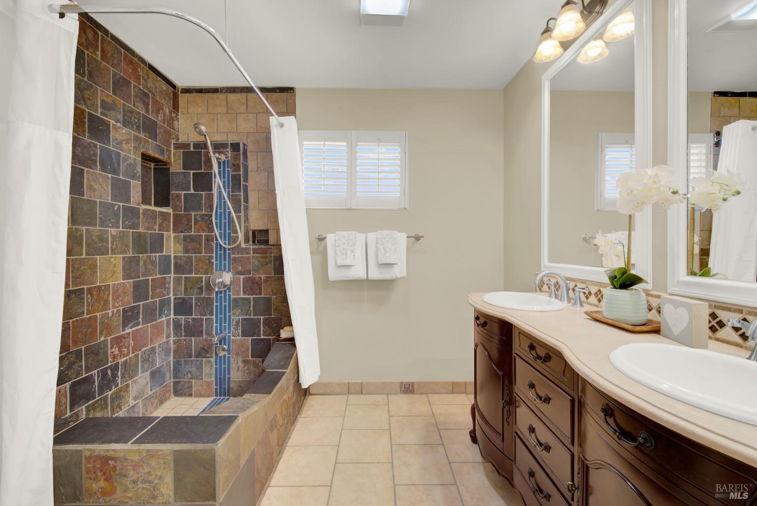 Detail Gallery Image 39 of 58 For 2911 Burbank Dr, Fairfield,  CA 94534 - 3 Beds | 2 Baths
