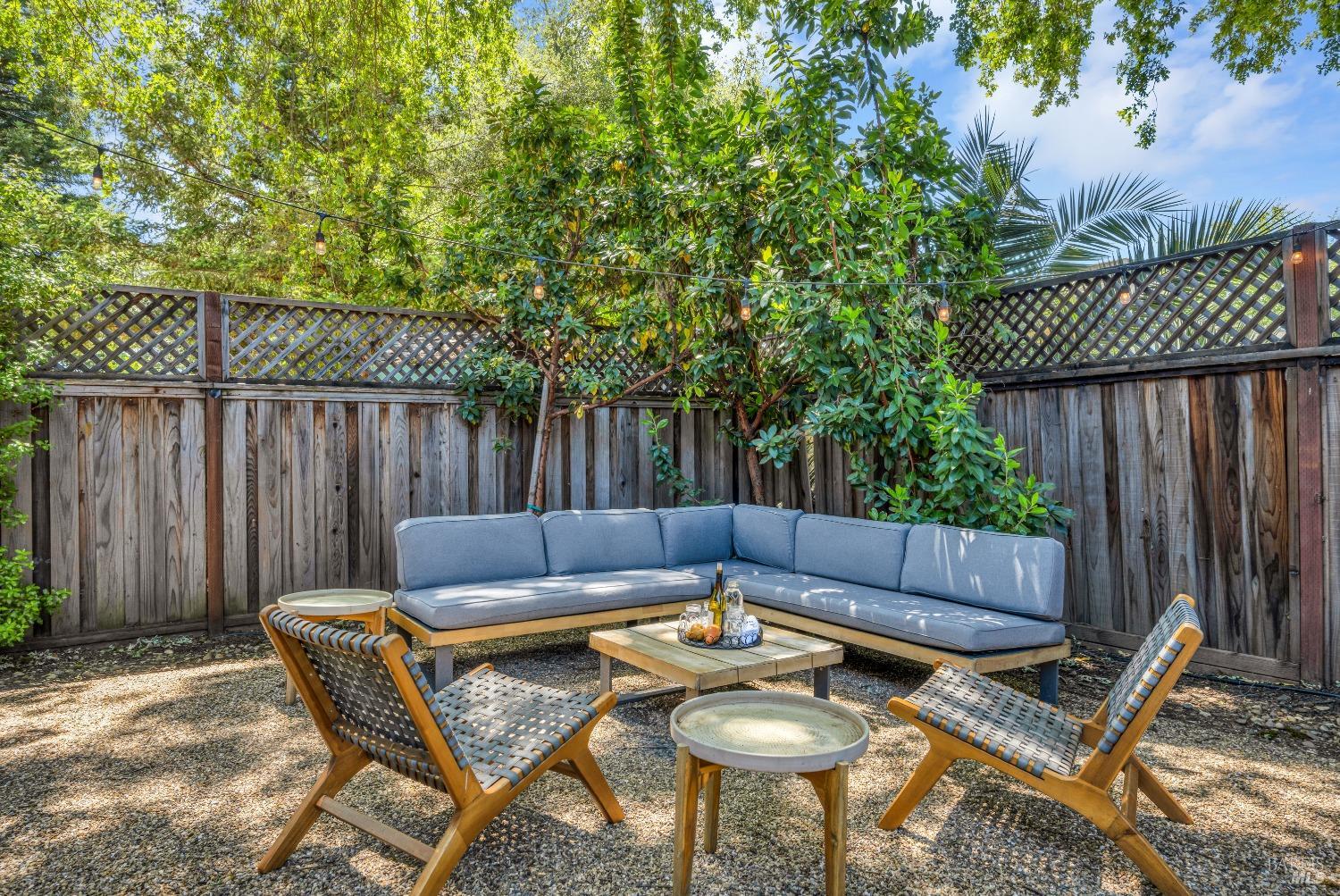 Detail Gallery Image 38 of 42 For 533 N Cloverdale Blvd, Cloverdale,  CA 95425 - 3 Beds | 2/1 Baths