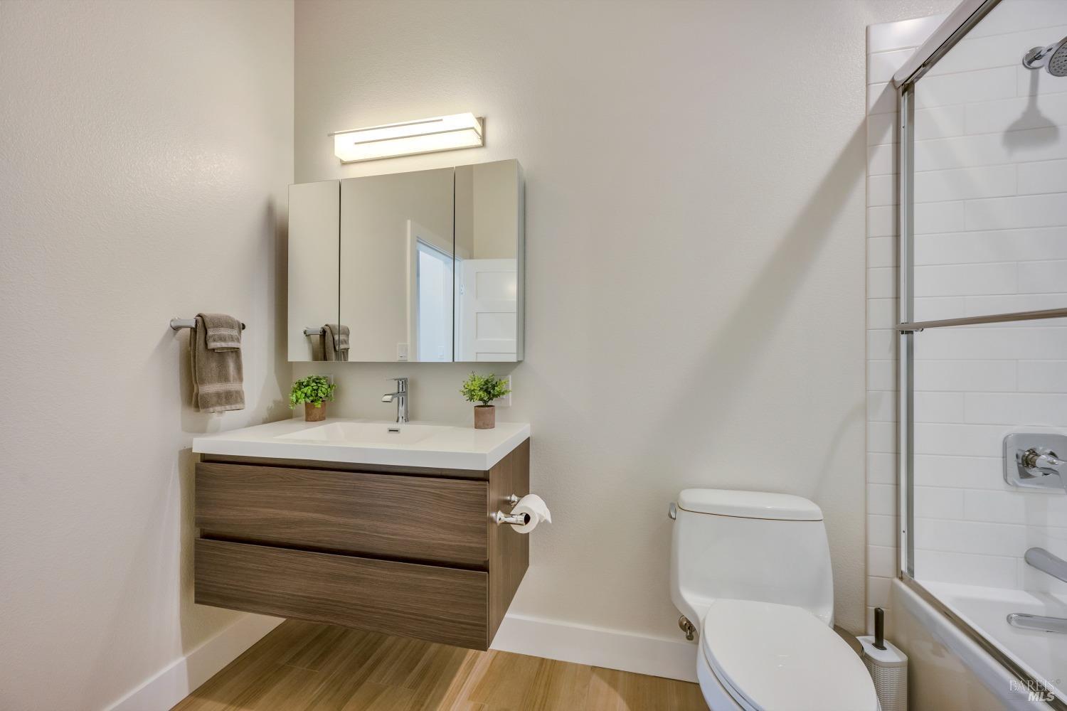 Detail Gallery Image 36 of 42 For 533 N Cloverdale Blvd, Cloverdale,  CA 95425 - 3 Beds | 2/1 Baths