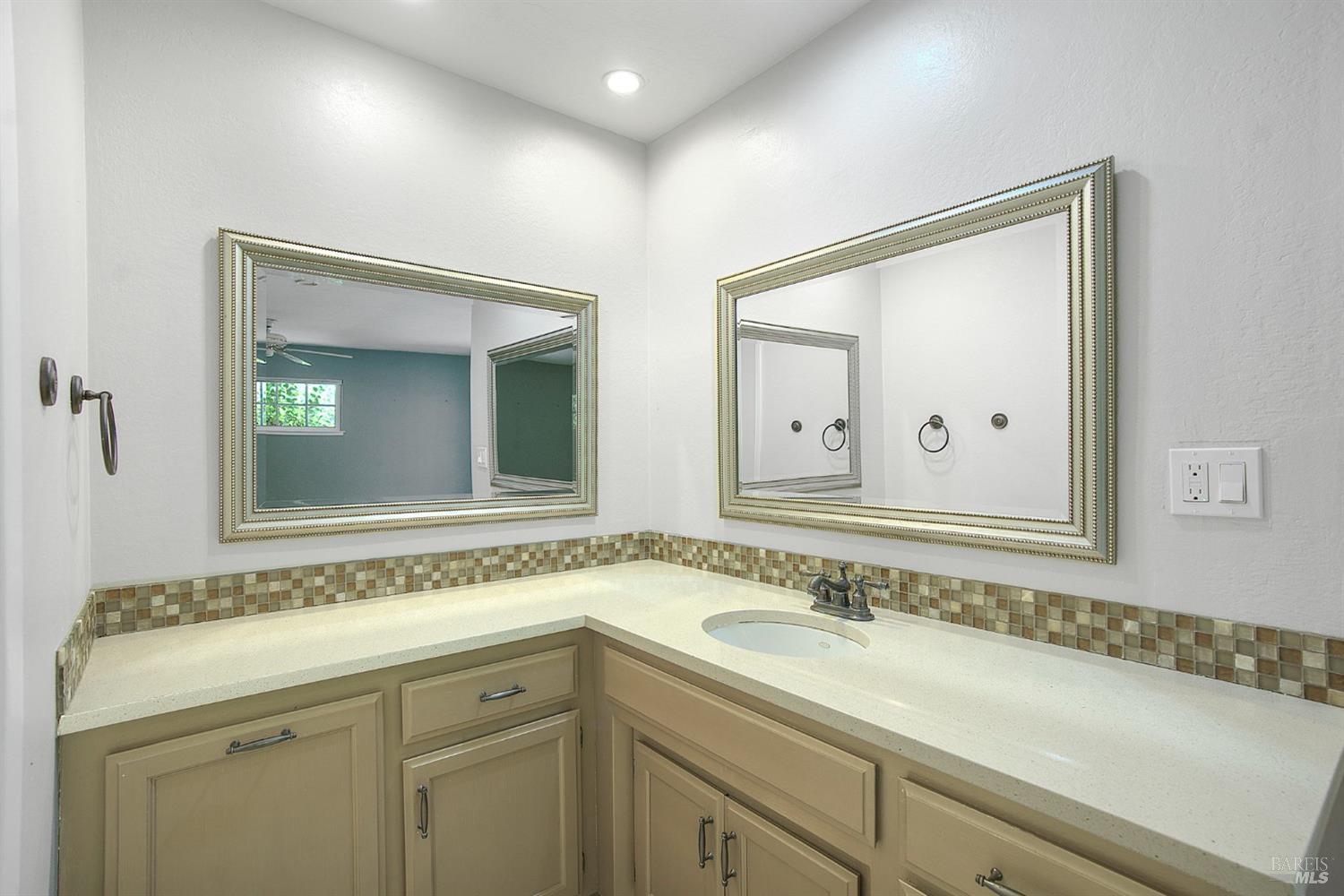 Detail Gallery Image 23 of 26 For 2952 Applewood Ct, Napa,  CA 94558 - 3 Beds | 2 Baths