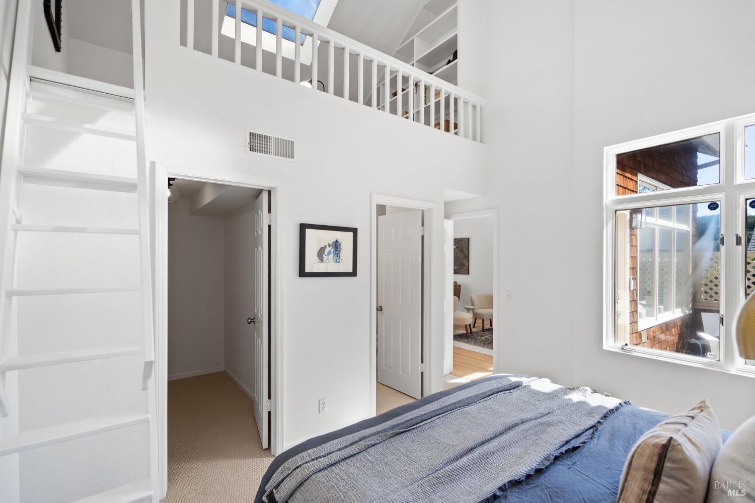 Detail Gallery Image 14 of 20 For 76 Ross Ave #5,  San Anselmo,  CA 94960 - 1 Beds | 1 Baths
