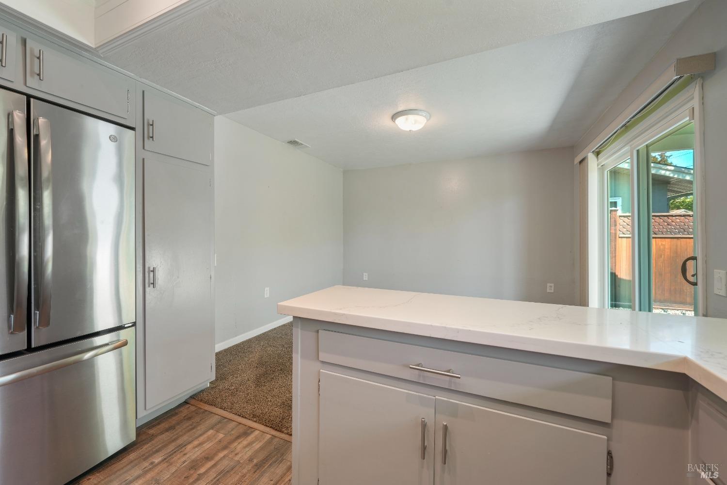 Detail Gallery Image 9 of 25 For 162 Isle Royale Cir, Vacaville,  CA 95687 - 2 Beds | 2 Baths