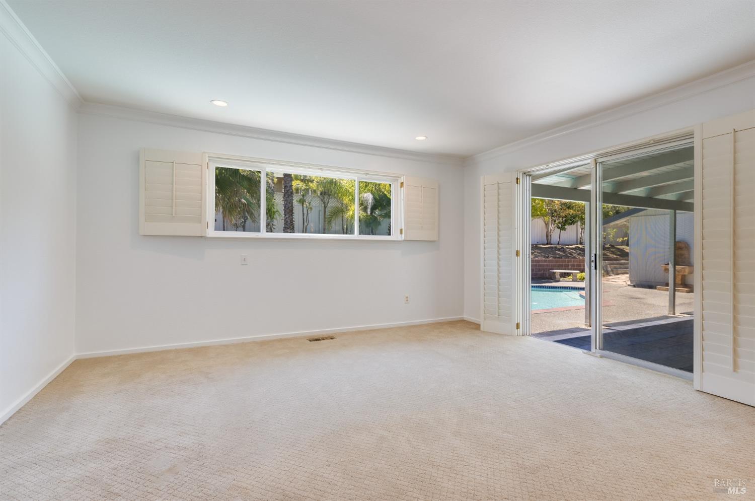 Detail Gallery Image 26 of 42 For 8 Capilano Dr, Novato,  CA 94949 - 3 Beds | 2 Baths