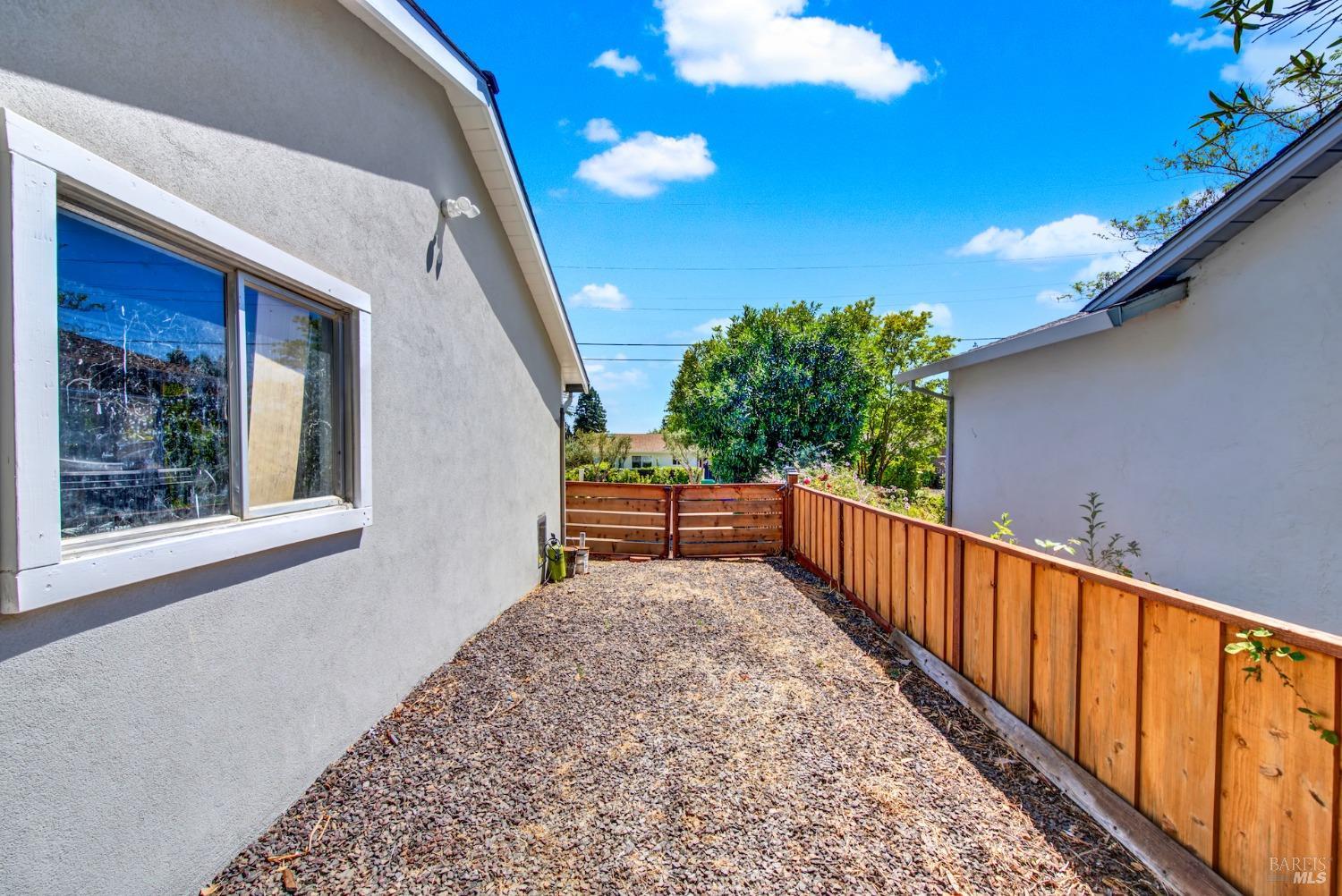 Detail Gallery Image 56 of 68 For 3652 Dartmouth Dr, Napa,  CA 94558 - 3 Beds | 2 Baths