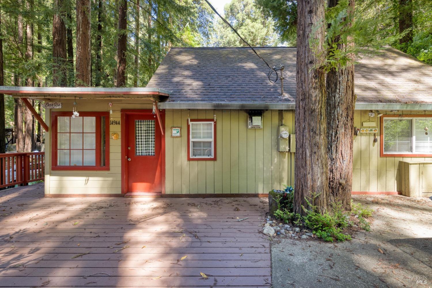 Detail Gallery Image 5 of 24 For 14944 Canyon 6 Rd, Guerneville,  CA 95446 - 1 Beds | 1 Baths