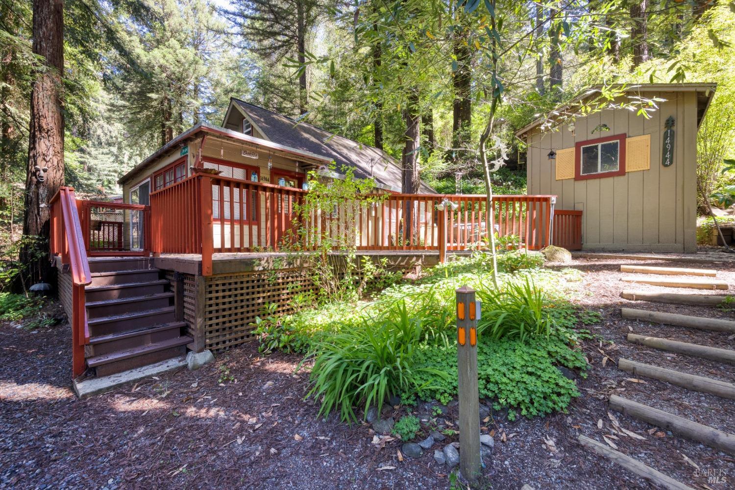 Detail Gallery Image 3 of 24 For 14944 Canyon 6 Rd, Guerneville,  CA 95446 - 1 Beds | 1 Baths