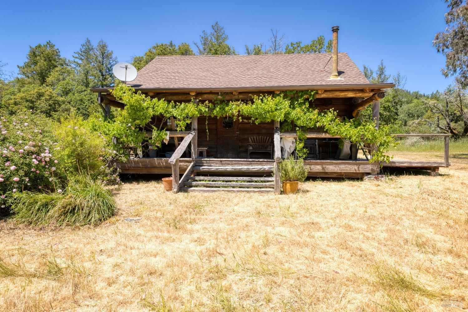 Detail Gallery Image 4 of 18 For 1405 Big Barn Rd, Cazadero,  CA 95421 - 1 Beds | 1 Baths