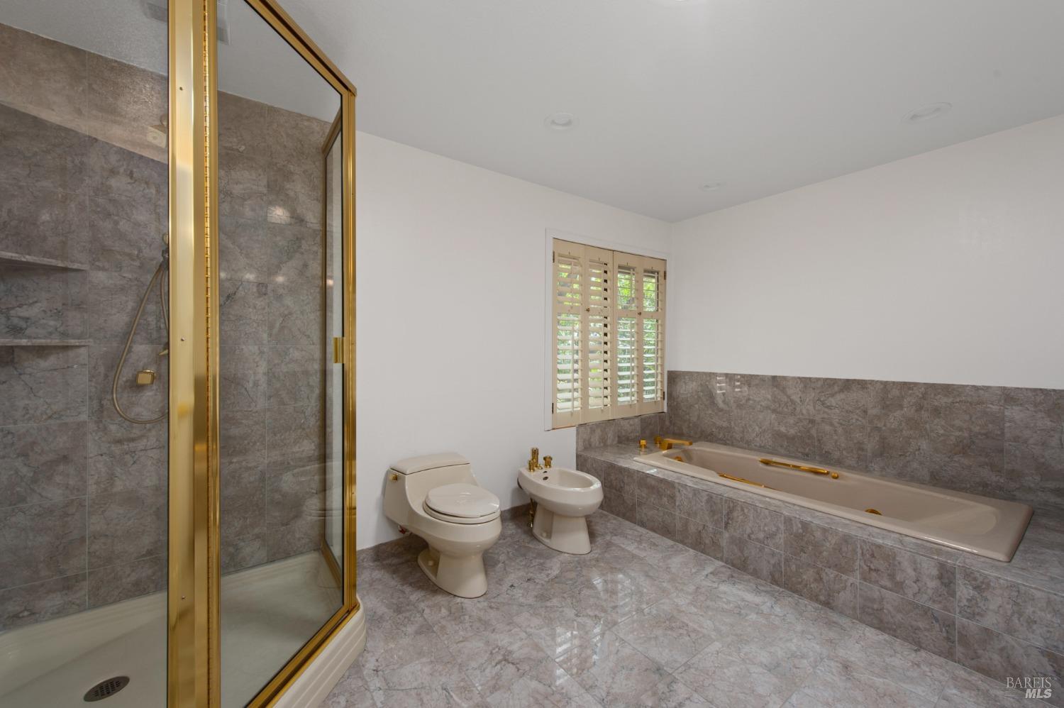 Detail Gallery Image 41 of 59 For 2606 Sunrise Ave, Santa Rosa,  CA 95409 - 5 Beds | 3/1 Baths
