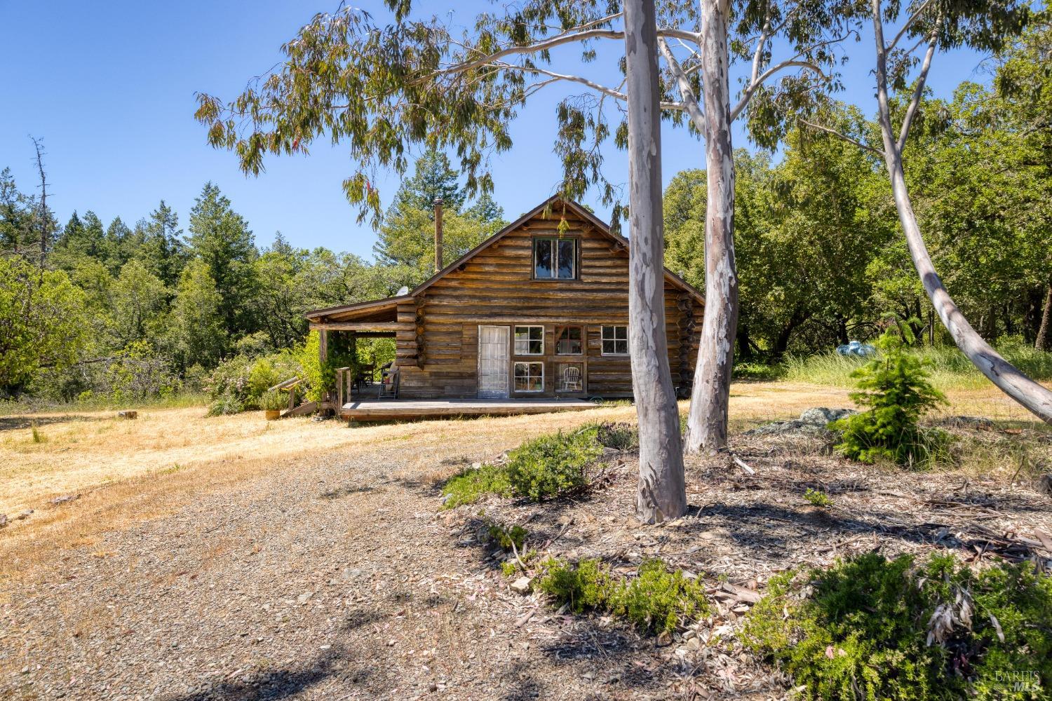 Detail Gallery Image 2 of 18 For 1405 Big Barn Rd, Cazadero,  CA 95421 - 1 Beds | 1 Baths