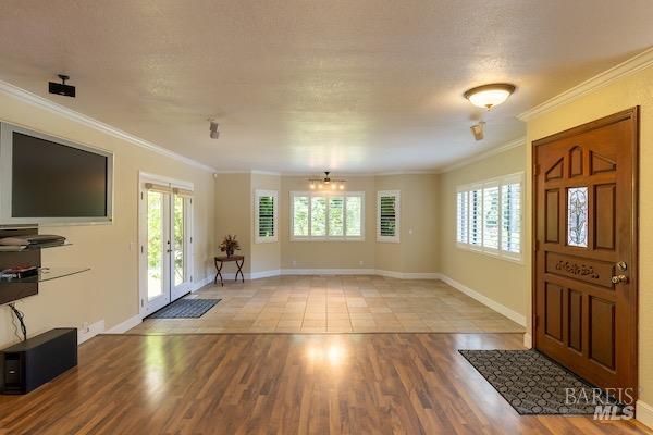 Detail Gallery Image 13 of 71 For 2031 Boonville Rd, Ukiah,  CA 95482 - 3 Beds | 2 Baths