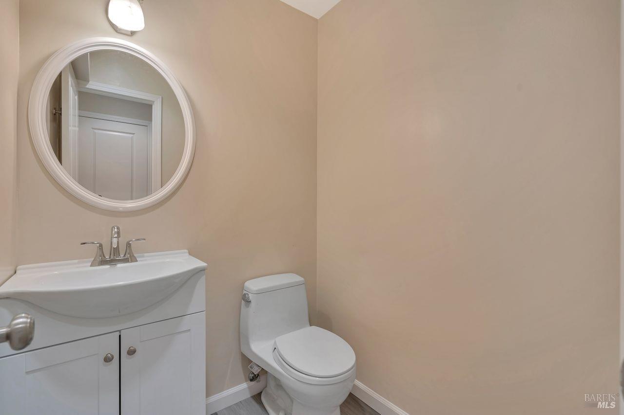 Detail Gallery Image 25 of 35 For 1071 Golf Course Dr, Rohnert Park,  CA 94928 - 2 Beds | 1/1 Baths