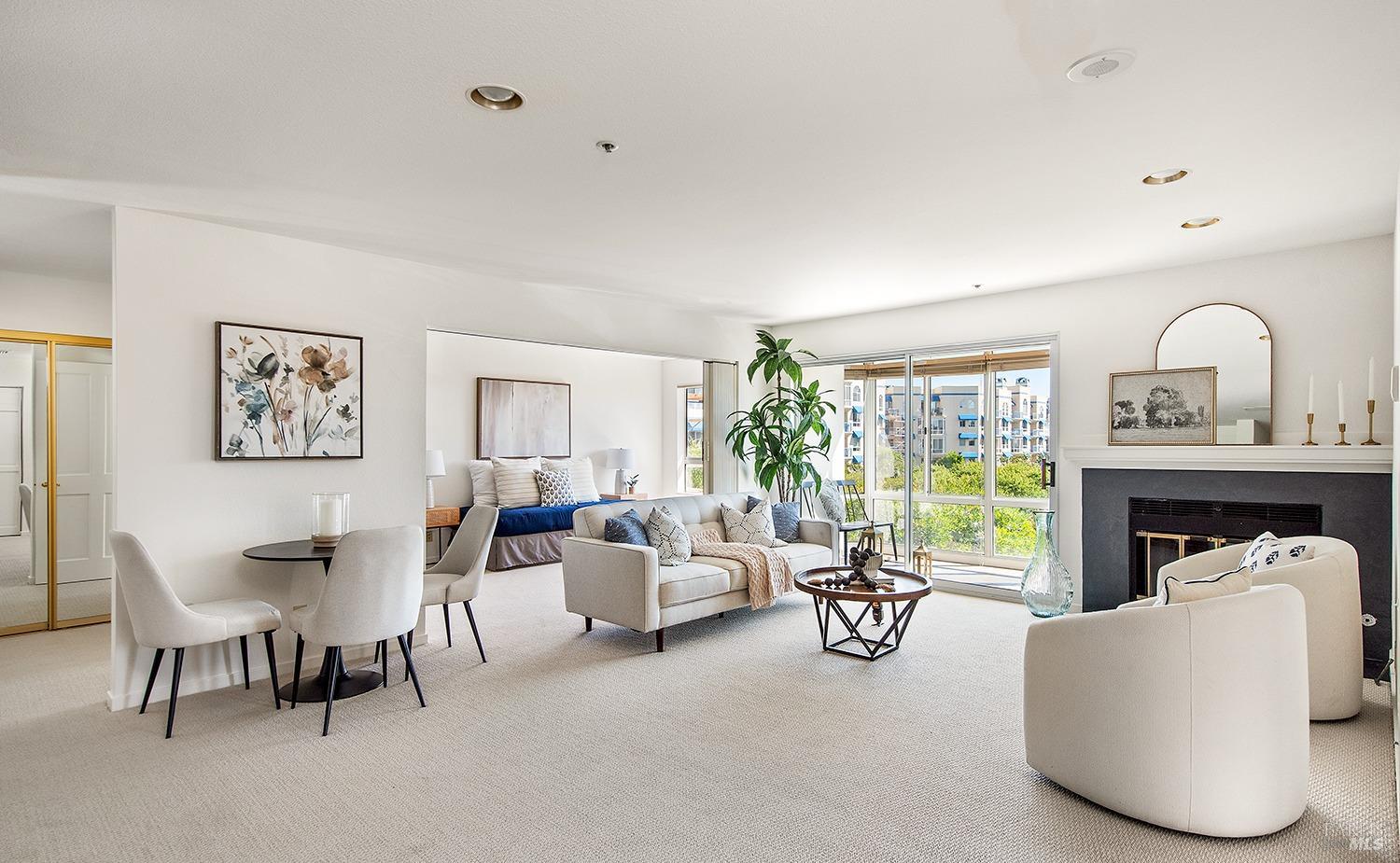 Detail Gallery Image 1 of 31 For 100 Thorndale Dr #229,  San Rafael,  CA 94903 - 2 Beds | 2 Baths