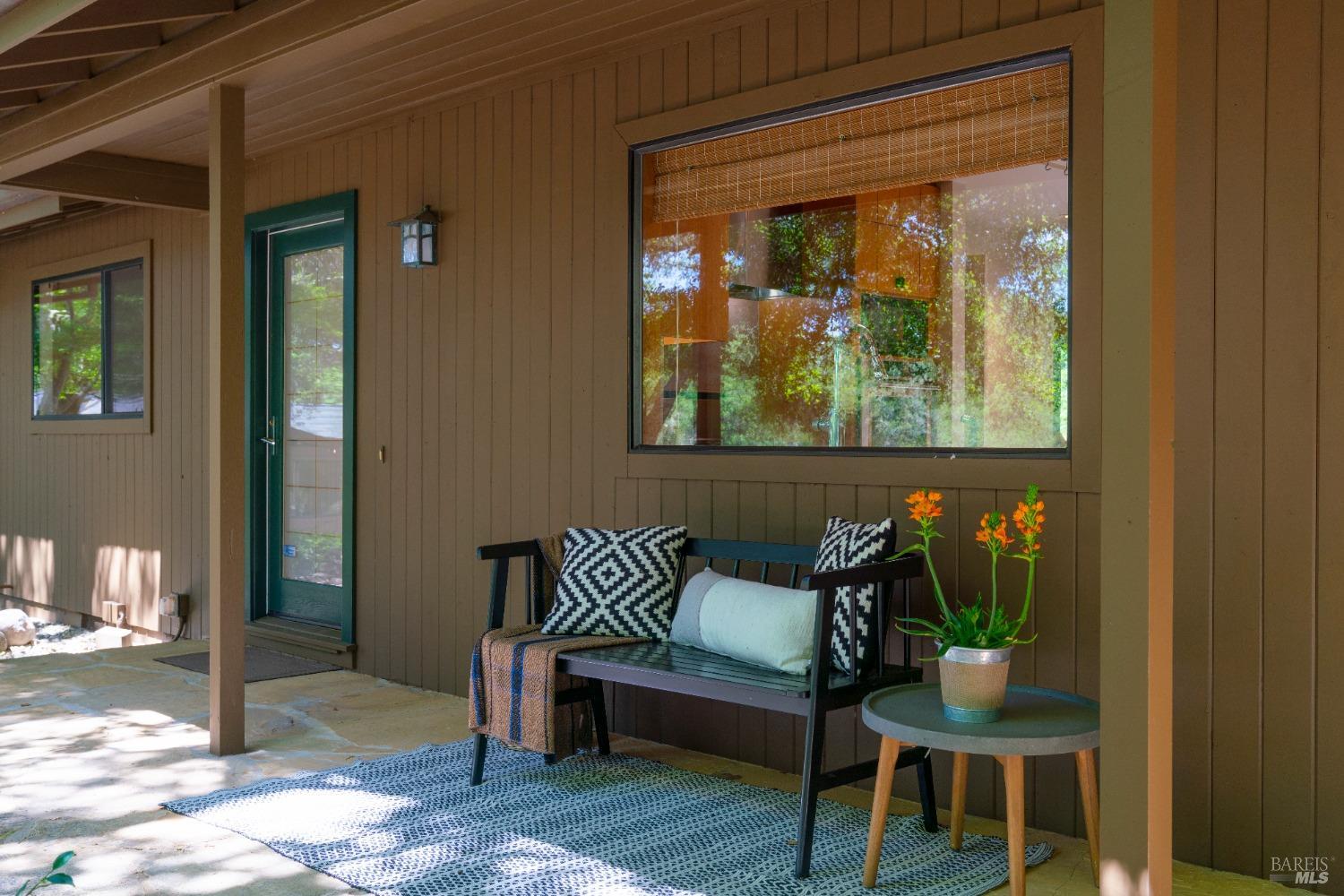 Detail Gallery Image 52 of 55 For 13700 Chalk Hill Rd, Healdsburg,  CA 95448 - 3 Beds | 2 Baths