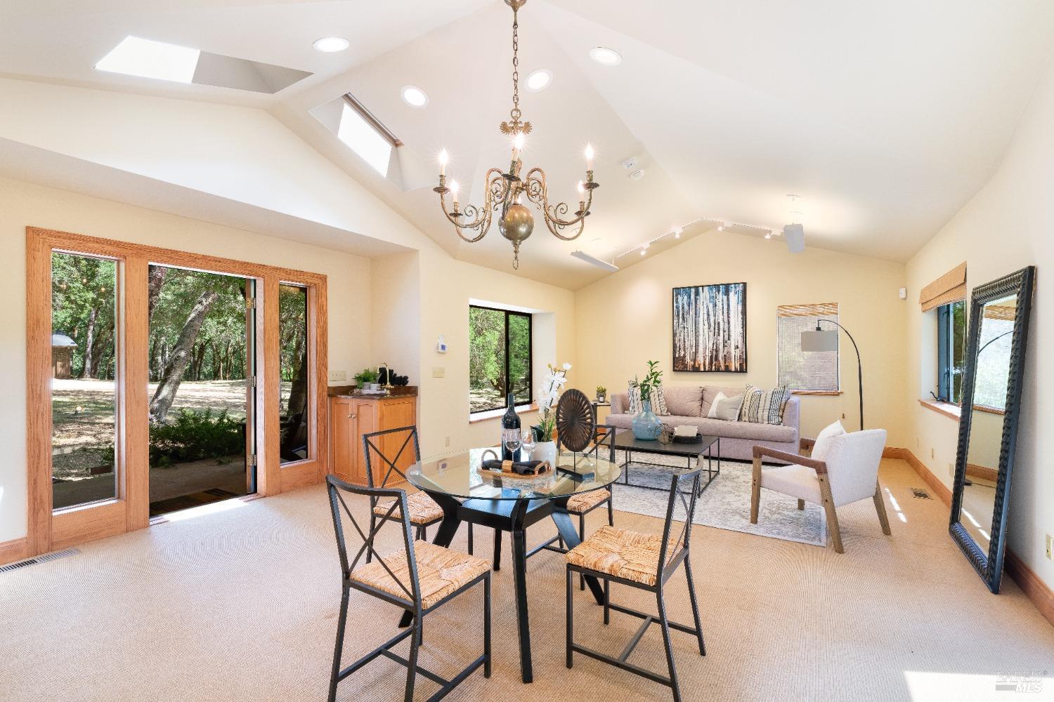 Detail Gallery Image 50 of 55 For 13700 Chalk Hill Rd, Healdsburg,  CA 95448 - 3 Beds | 2 Baths
