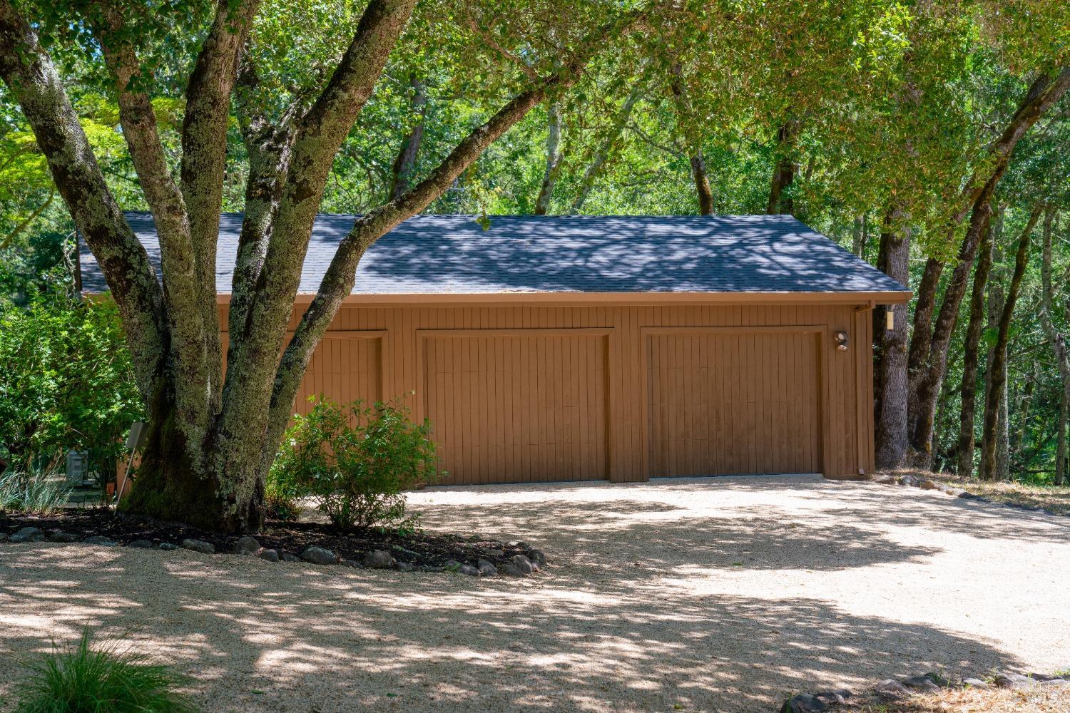 Detail Gallery Image 54 of 55 For 13700 Chalk Hill Rd, Healdsburg,  CA 95448 - 3 Beds | 2 Baths