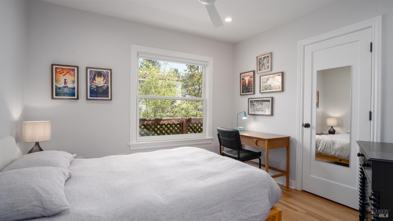 Detail Gallery Image 17 of 32 For 10 Broadmoor Ave, San Anselmo,  CA 94960 - 3 Beds | 1 Baths