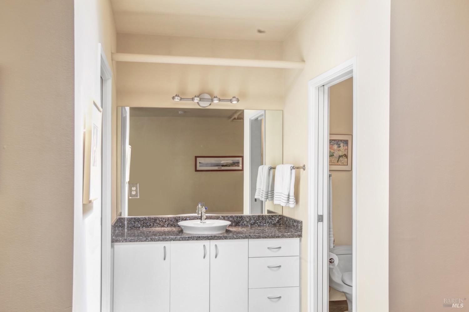 Detail Gallery Image 16 of 22 For 756 1st St #10,  Sonoma,  CA 95476 - 1 Beds | 1/1 Baths