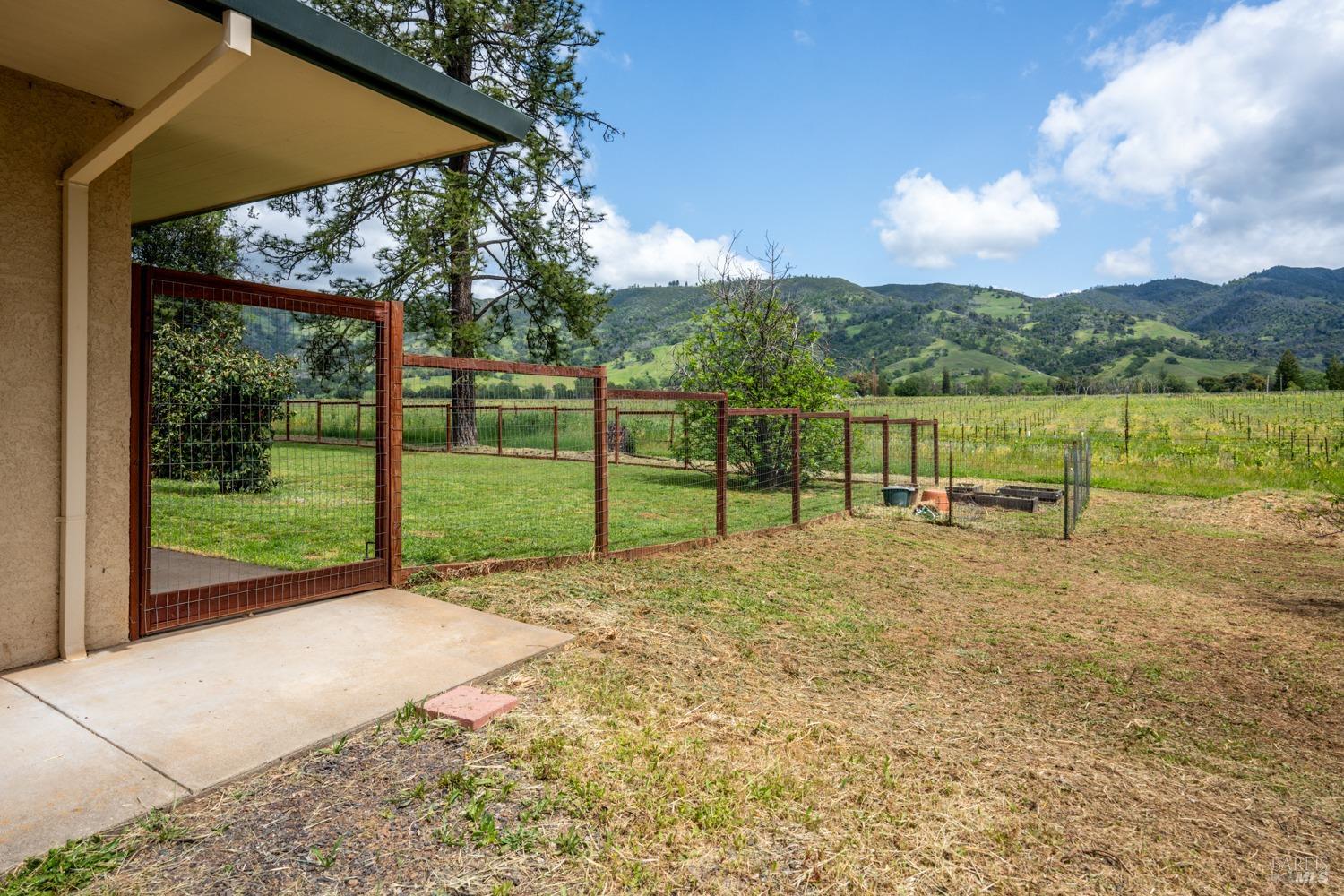 Detail Gallery Image 5 of 28 For 3200 Road J Unkn, Redwood Valley,  CA 95470 - 4 Beds | 3/1 Baths