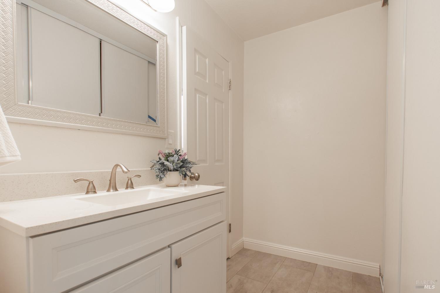 Detail Gallery Image 17 of 27 For 1936 Forest Ln, Vacaville,  CA 95687 - 3 Beds | 2 Baths