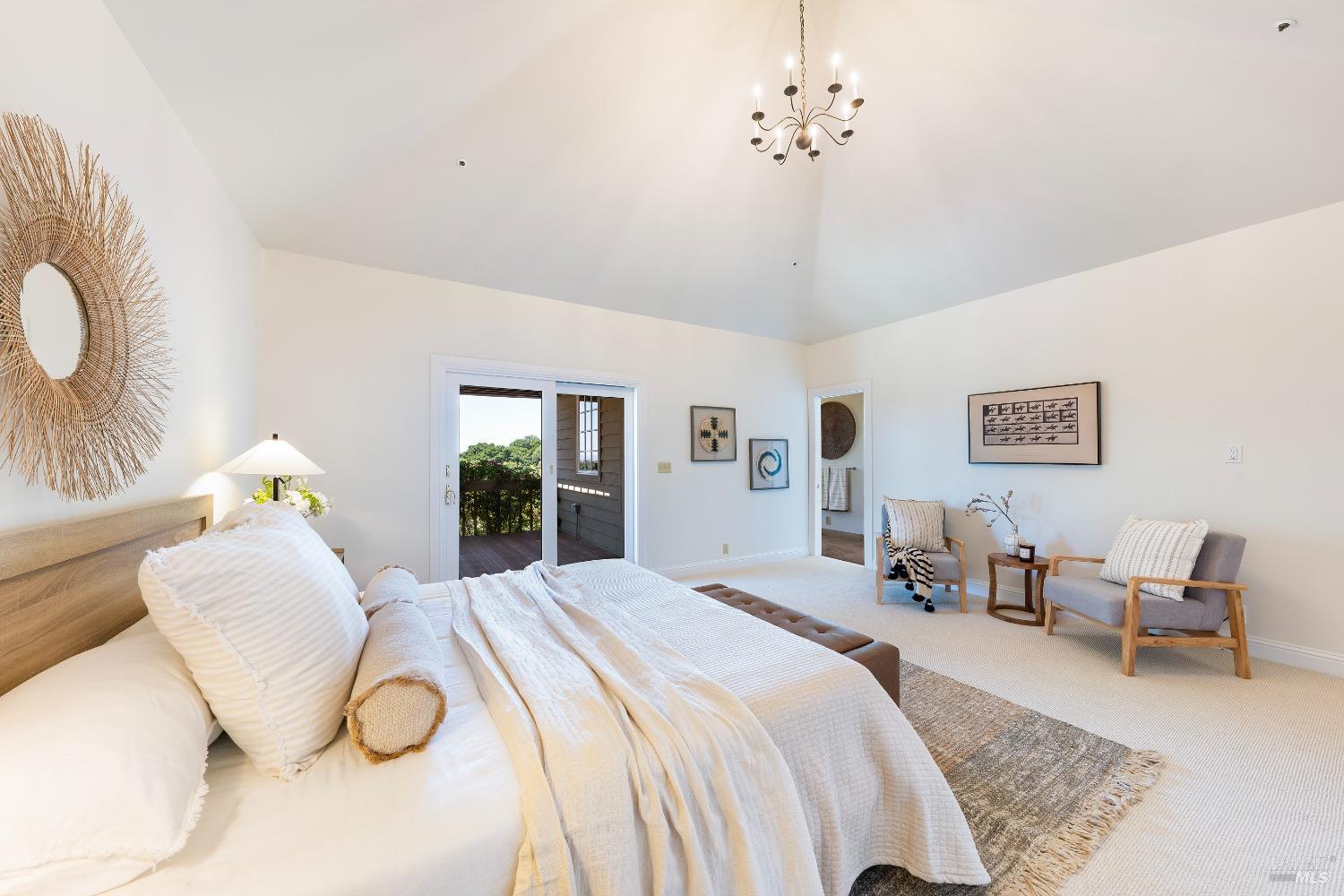 Detail Gallery Image 22 of 43 For 14 Spyglass Ct, Napa,  CA 94558 - 3 Beds | 2/1 Baths