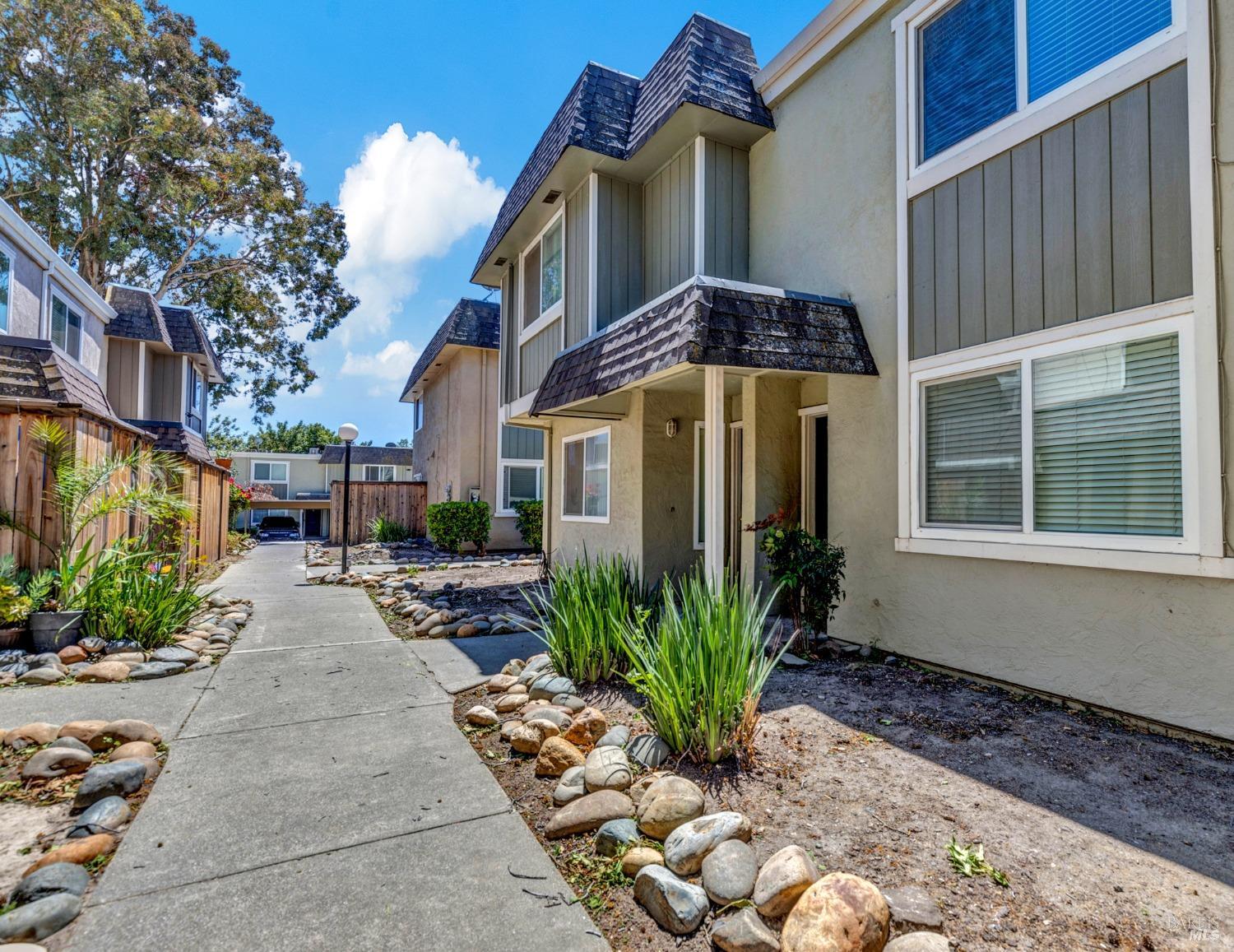 Detail Gallery Image 31 of 32 For 1354 Callen St #B,  Vacaville,  CA 95688 - 2 Beds | 1/1 Baths