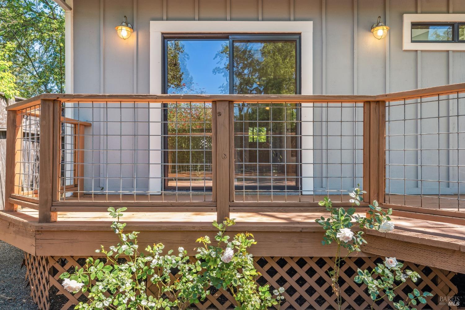Detail Gallery Image 13 of 31 For 18450 Lucas Ave, Sonoma,  CA 95476 - 2 Beds | 2 Baths