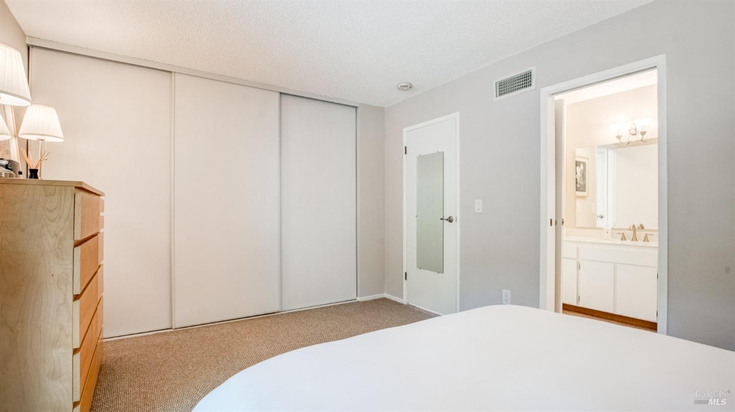 Detail Gallery Image 26 of 46 For 17 Prairie Falcon Dr, Novato,  CA 94949 - 2 Beds | 1/1 Baths