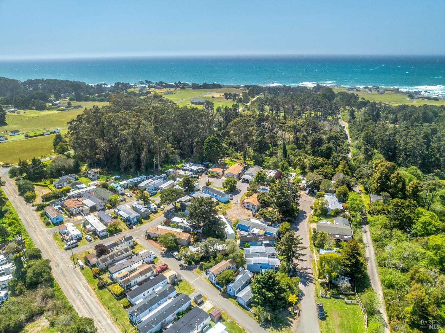 Detail Gallery Image 32 of 39 For 17900 Ocean Dr 46, Fort Bragg,  CA 95437 - 2 Beds | 1 Baths