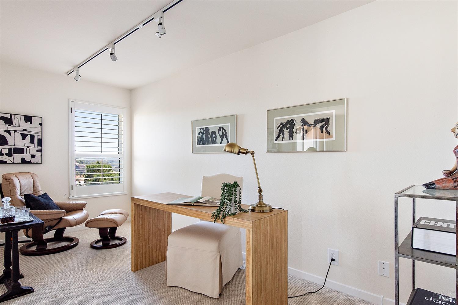 Detail Gallery Image 10 of 35 For 100 Thorndale Dr #319,  San Rafael,  CA 94903 - 2 Beds | 2 Baths
