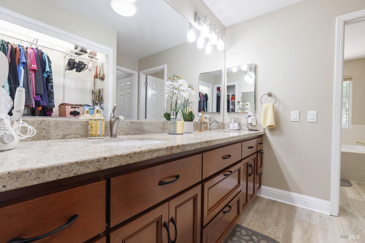 Detail Gallery Image 23 of 58 For 438 Trail Ridge Pl, Santa Rosa,  CA 95409 - 3 Beds | 2 Baths