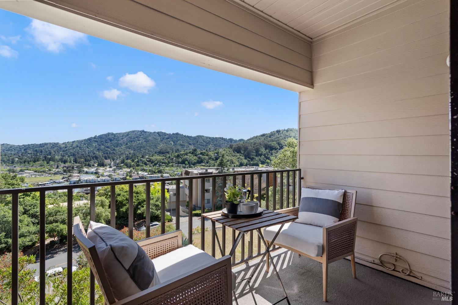 Detail Gallery Image 3 of 20 For 727 via Casitas Unkn, Greenbrae,  CA 94904 - 2 Beds | 1 Baths