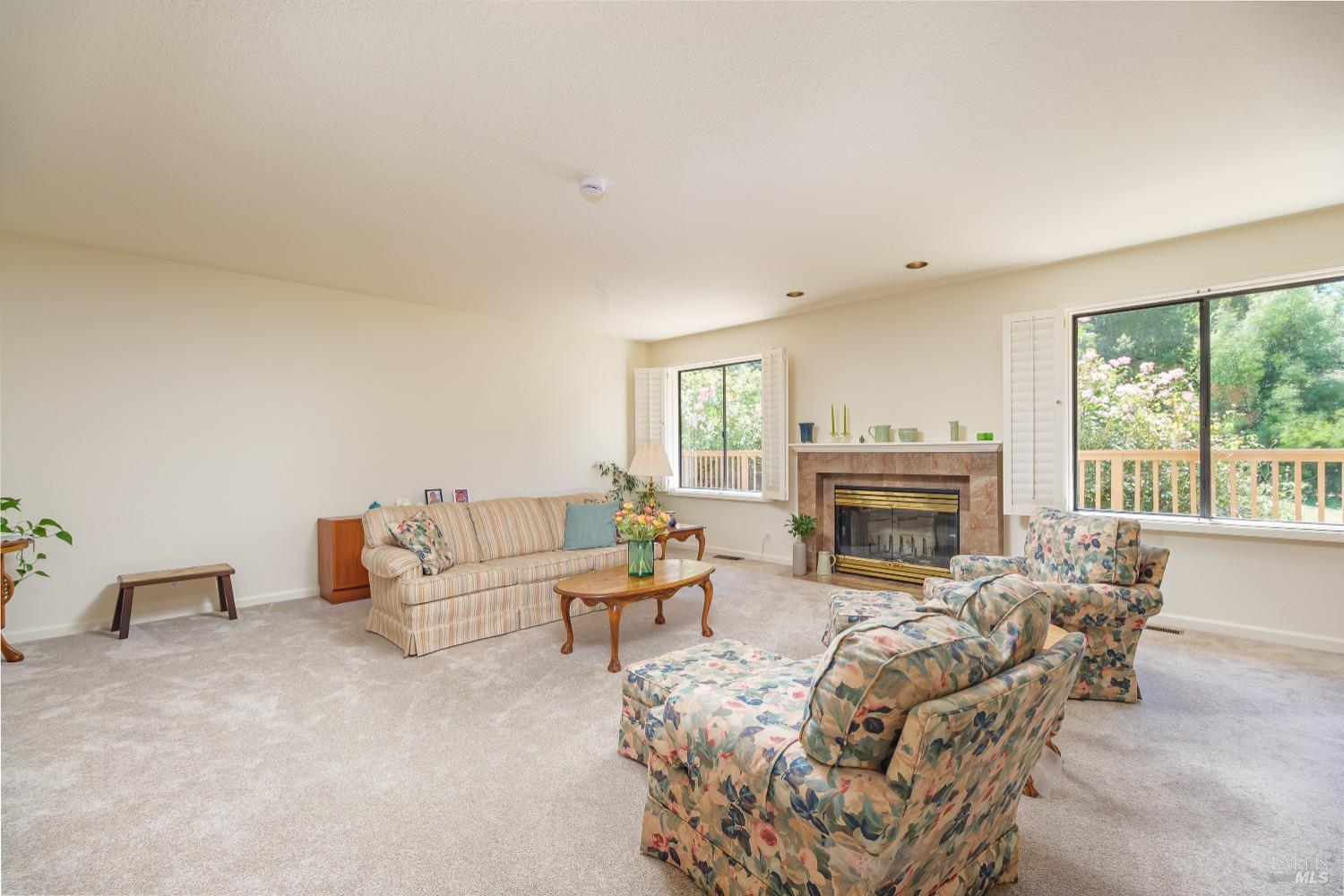 Detail Gallery Image 8 of 33 For 875 Atherton Ave, Novato,  CA 94945 - 5 Beds | 3/1 Baths