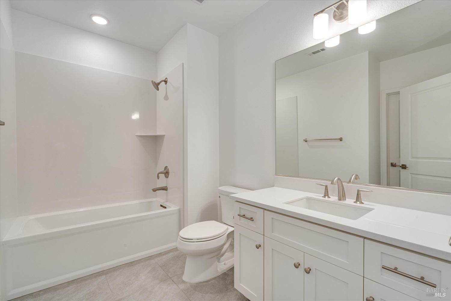 Detail Gallery Image 21 of 25 For 1655 2nd St #317,  Napa,  CA 94559 - 3 Beds | 2/1 Baths