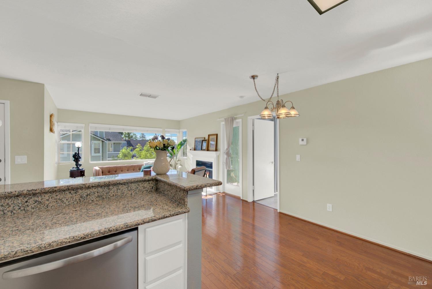 Detail Gallery Image 25 of 60 For 2915 N Texas St #216,  Fairfield,  CA 94533 - 2 Beds | 1 Baths