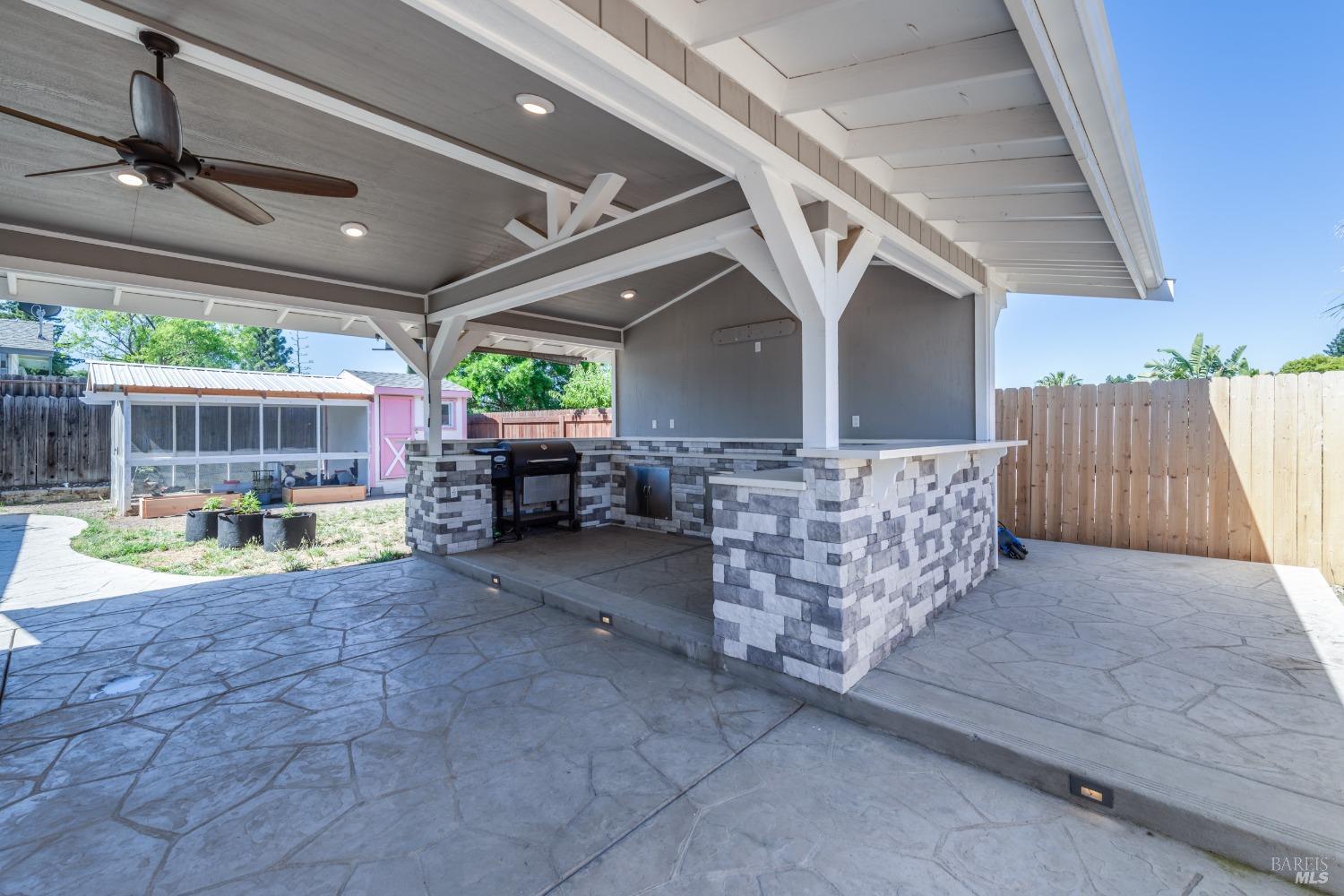 Detail Gallery Image 21 of 26 For 131 Santana Dr, Vacaville,  CA 95687 - 3 Beds | 2 Baths