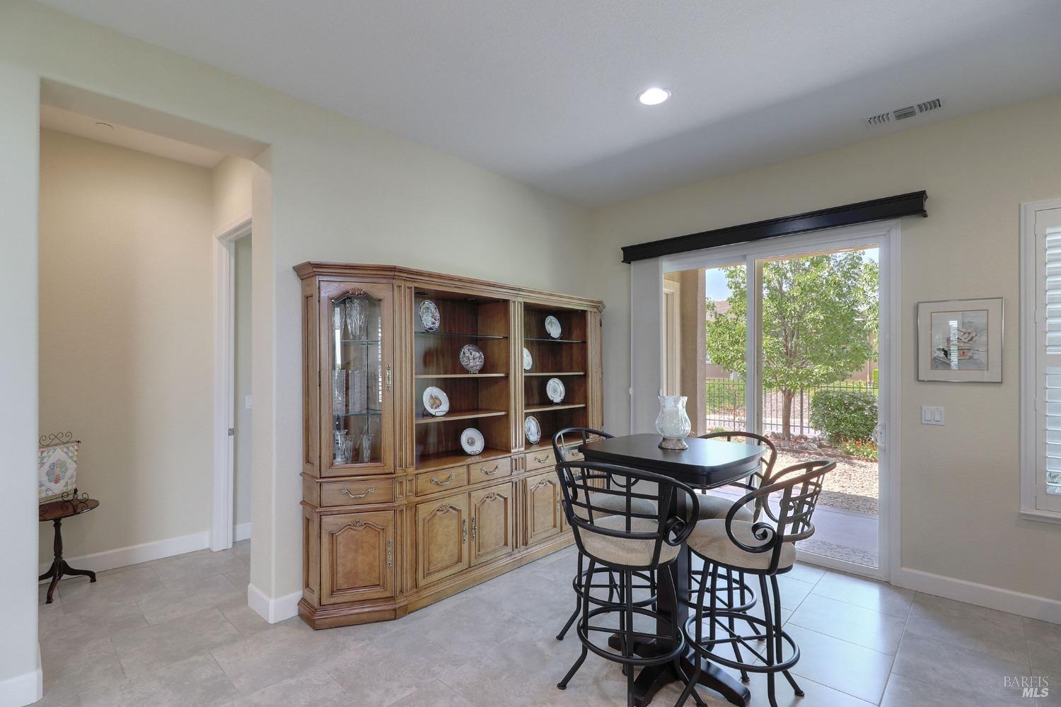 Detail Gallery Image 20 of 85 For 212 Summerset Dr, Rio Vista,  CA 94571 - 2 Beds | 2/1 Baths