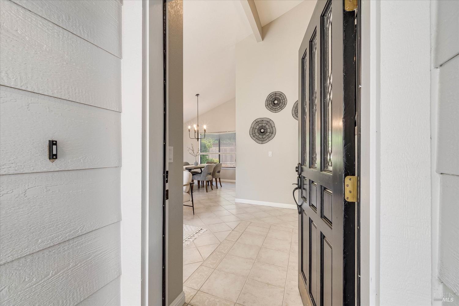 Detail Gallery Image 4 of 61 For 1025 Charlson Way, Napa,  CA 94558 - 3 Beds | 2/1 Baths