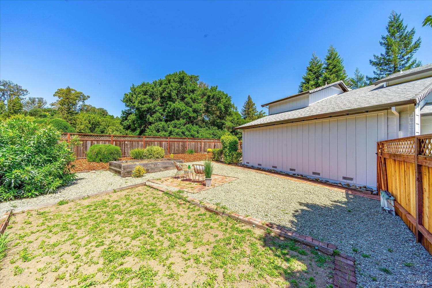 Detail Gallery Image 42 of 61 For 1025 Charlson Way, Napa,  CA 94558 - 3 Beds | 2/1 Baths