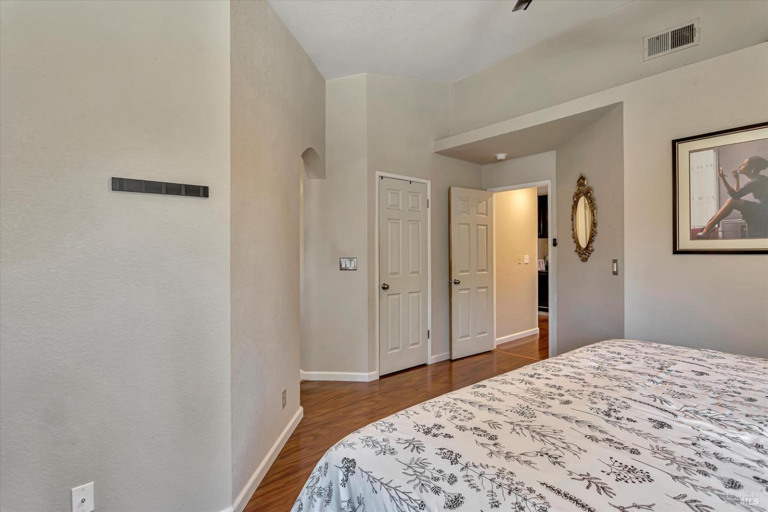 Detail Gallery Image 16 of 29 For 113 Amberwood Ct, Vacaville,  CA 95688 - 4 Beds | 2 Baths