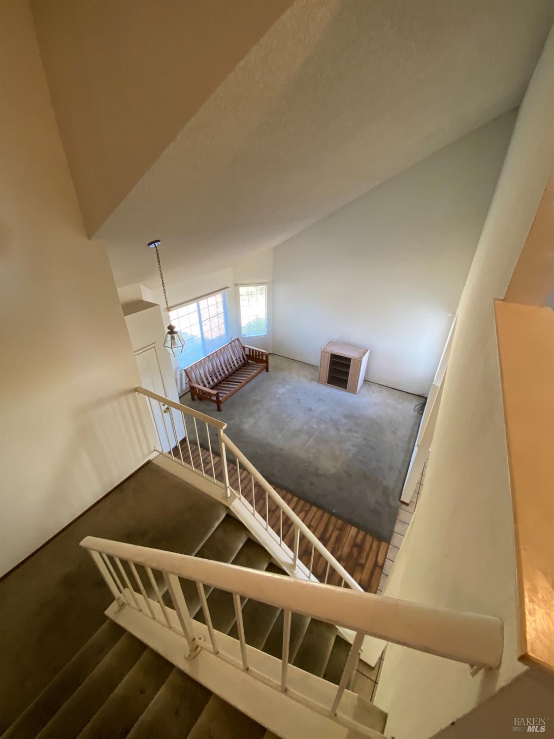 Detail Gallery Image 15 of 33 For 329 Angelina Way, Vallejo,  CA 94589 - 4 Beds | 2/1 Baths