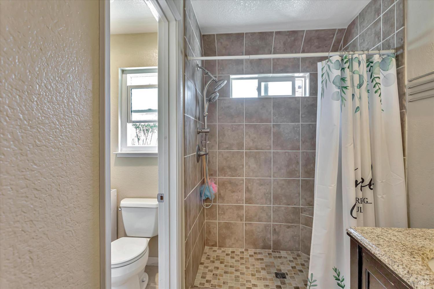 Detail Gallery Image 18 of 29 For 113 Amberwood Ct, Vacaville,  CA 95688 - 4 Beds | 2 Baths