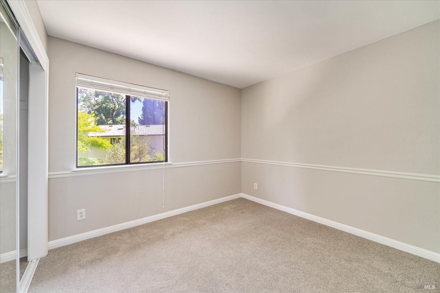 Detail Gallery Image 33 of 61 For 1025 Charlson Way, Napa,  CA 94558 - 3 Beds | 2/1 Baths